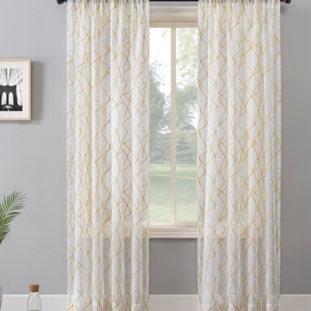 Amal Geometric Semi-Sheer Outdoor Rod Pocket Singl